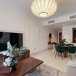 Rare 1-Bed Oldtown With Burj Khalifa View
