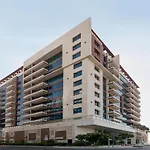 Apt 403, Avenue Residences 1