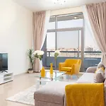 Apt 403, Avenue Residences 1