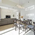 Cozy 3Bdr Apartment In Downtown I Standpoint Tower