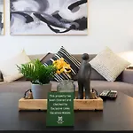 Vibrant - Prime Location Dubai Marina - Near Metro