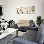 Luxury Botanica Apartment 189