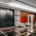Luxury 3 Bedroom Sub Penthouse With Rooftop Pool