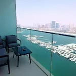 Stunning 2Br With Panoramic Sea View In Beachfront - 24Ab07
