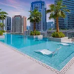 Voguish Studio! Walk To Burj Khalifasleeps 3!