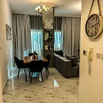 Dubaistay Luxury 2 Bedroom Holiday Appartment Jvc King And Queensize