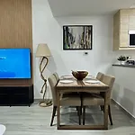Modern 1Br Apartment In Dubai Marina With Sea View
