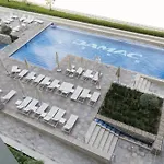 Business Bay Gem1 Bd Apt With Scenic Canal Views