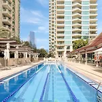 Savis Home- Stunning City & Vibrant Dubai Marina