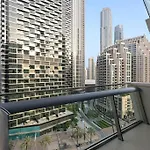 First Class 1Br Iconic Cityscape Haven