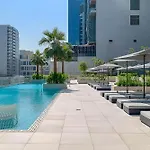 Lux Studio In Downtown In The Sterling By Omniyat