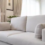 Charming 1Br Apartment - Downtown, Dubai