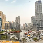 Marina View High Floor Huge Apartment In Marina