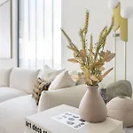 Vayk - Ultra Luxury Muraba Residences On The Palm