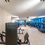 Chic 1-Br Apt & Balcony In Binghatti Heights