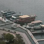 Luxury 1-Br Waterfront Living