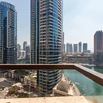 Beautiful 1 Bedroom By The Beach
