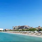 Aws Holiday Homes - Tranquil Stay At The Palm