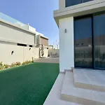 Luxury & Stunning Family Villa-Dubai Hills Estate