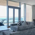Mira Holiday Homes - Luxury 1 Bedroom With Sea View