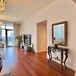3Br High Floor At Boulevard Crescent In Downtown By Vibel