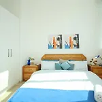 Luxurious 3B With Gorgeous Views