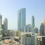 Luxurious 3B With Gorgeous Views
