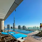 Pool In The Clouds With Burj Khalifa View, 2Br Apartment In Paramount Hotel Midtown