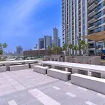 Downtown Views II - Vogue Luxurious One Bedroom Apartment With Balcony, Opposite Dubai Mall Skybridge