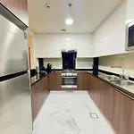 Quickstay Home 19 J One Stylish Modern Apartment