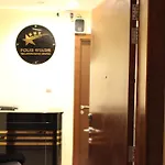 Apartment For Ladies Only