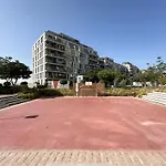 Trophy - Stylish Urban Retreat At Midtown Noor 1