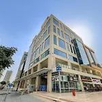 1Br With Study City View In Bay Square B13