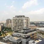 Vacay Lettings - Noor 3 - Midtown Production City - Studio