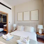 Glamorous 1-Br Apartment In The Heart Of Jvc