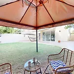 The Lakes - Contemporary Three Bedroom Villa
