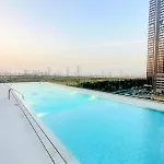 Luxurious New 1 Bedroom With Balcony And New Building