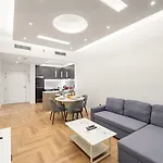 First Class 1Br Luxe Getaway