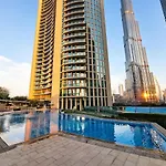 New Stunning 2Br With Burj Khalifa View & Dubai Mall Tunnel Access