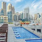 Luxury Condo With Full Marina View Near Beach