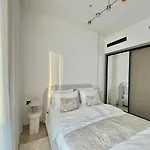 Calm, Modern & Stylish 1Br Apartment In Jvc