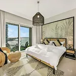Ultra-Luxury 2 Bedroom Beachfront Escape With Sea Views