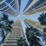 Luxury 2Br With Burj Khalifa Views Pool & Gym
