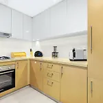 First Class 1Br With Dubai Skyline View