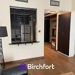 Birchfort - High Quality Spacious Studio