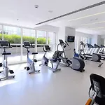 Modern 1Br Panoramic View, West Avenue