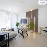Spacious 2Bhk Boulevard Heights Downtown