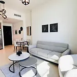 Oyo 1349 Home Burj Crown Luxury 1Bed Apartment