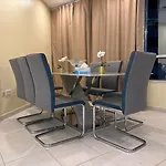 Dubai Marina - Beige Room