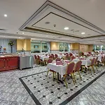 Comfort Inn Hotel Deira